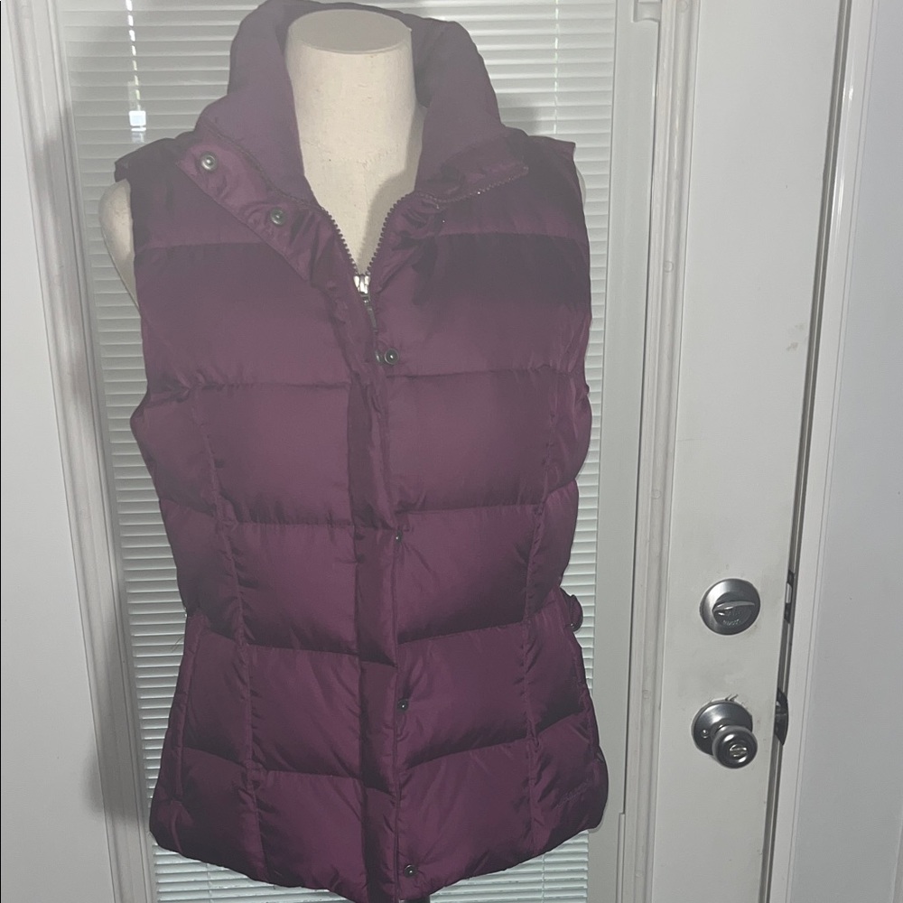 Eddie Bauer Women's Burgundy Puffer Vest